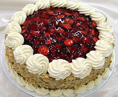 round strawberry cake